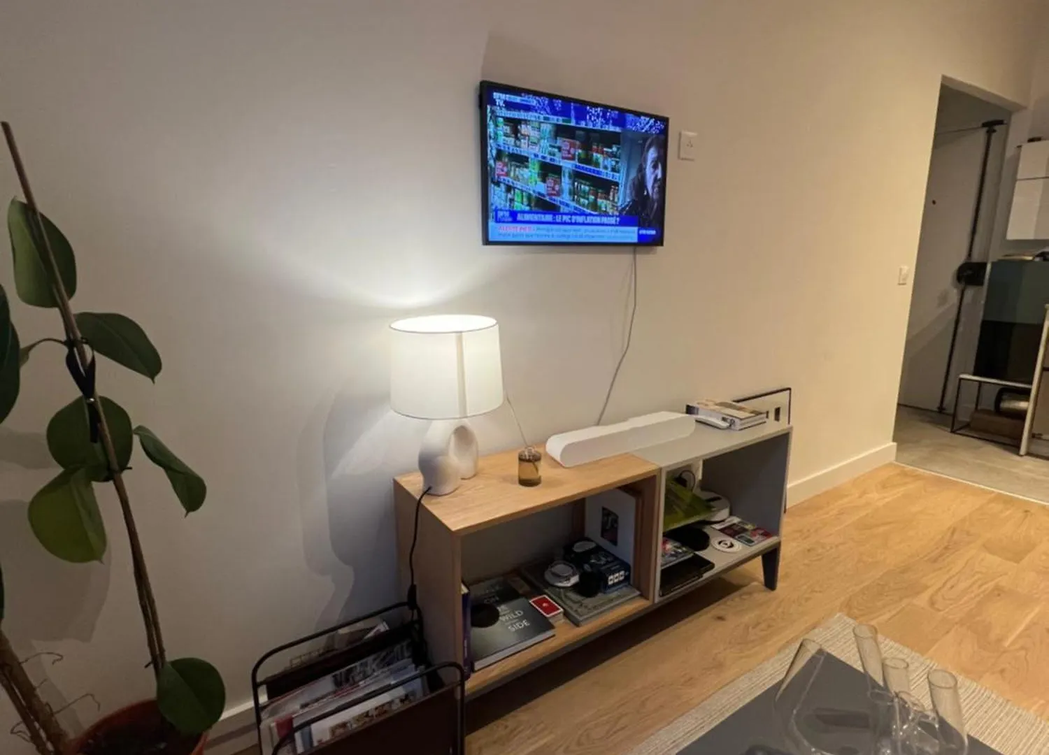 Cosy Canal St Martin Apartment Paris