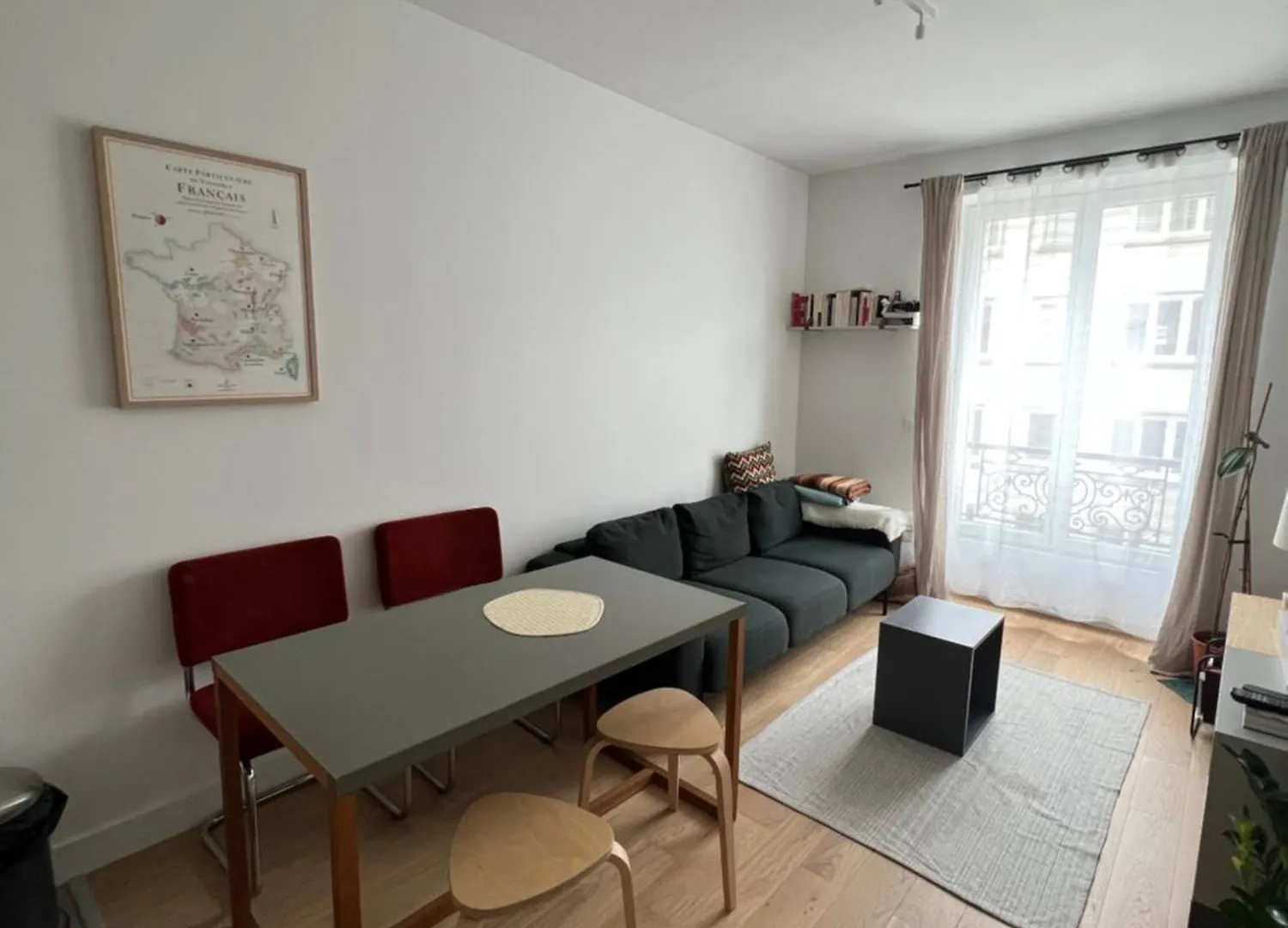 Cosy Canal St Martin Apartment location
